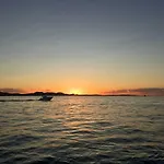 Sea View Nini
