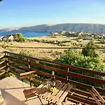 Sea View Nini