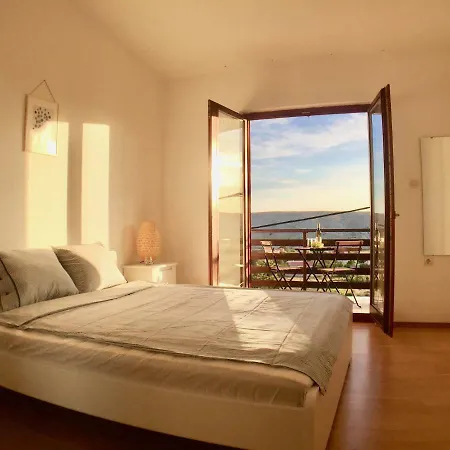 Sea View Nini 아파트