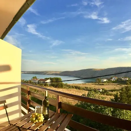 Apartment Sea View Nini