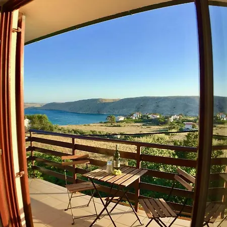 Apartment Sea View Nini *