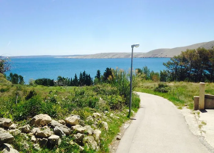 Sea View Nini
